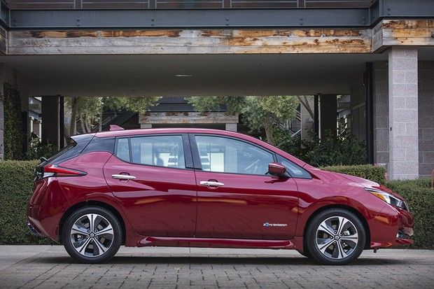 Nissan Leaf 2021: cena, spotřeba paliva, fotografie, datový list, Autobrezik