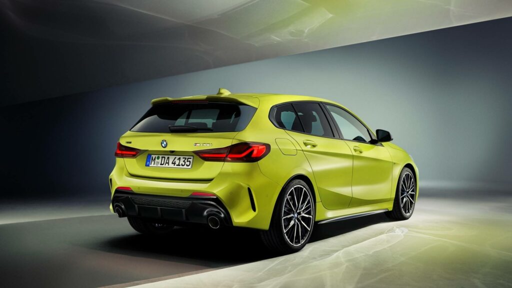 BMW M135i 2022: technická data, cena, datum vydání, Autobrezik