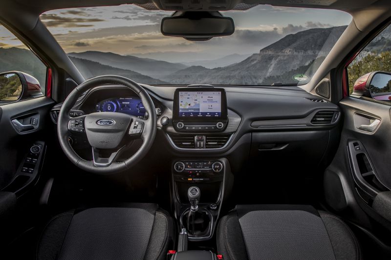 Ford Puma 2022: Interiér, motor a úpravy