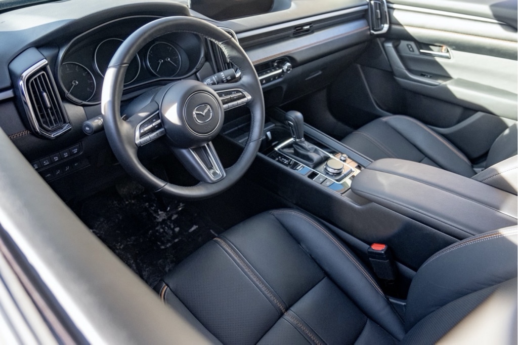 Mazda CX-50 2023: Interiér, motor a úpravy