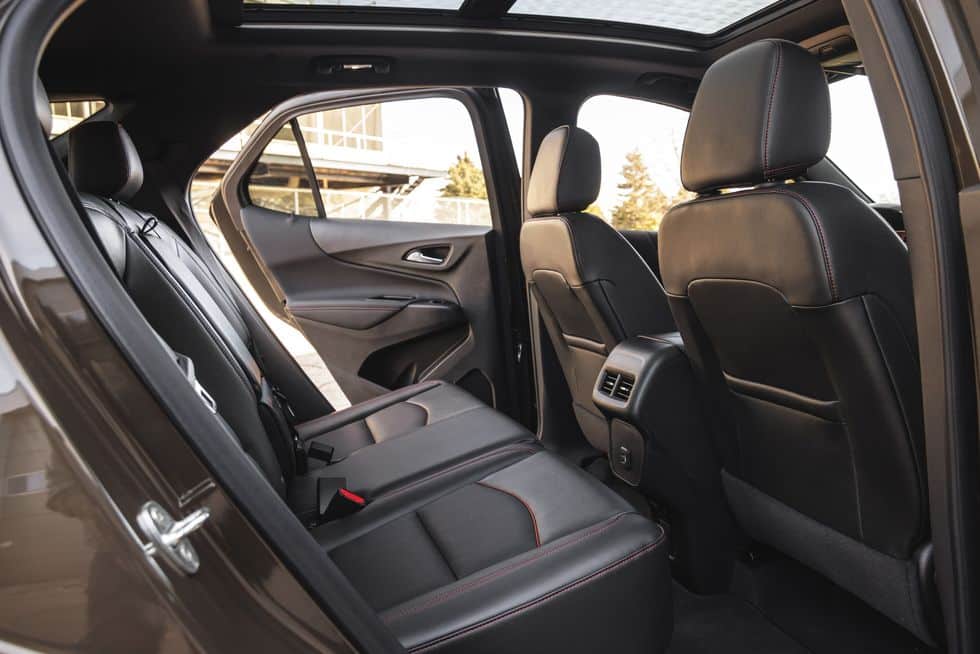 Chevy Equinox 2023: ceny, interiér, technická data