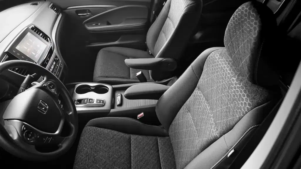 Honda Ridgeline 2023: Interiér, ceny, technická data