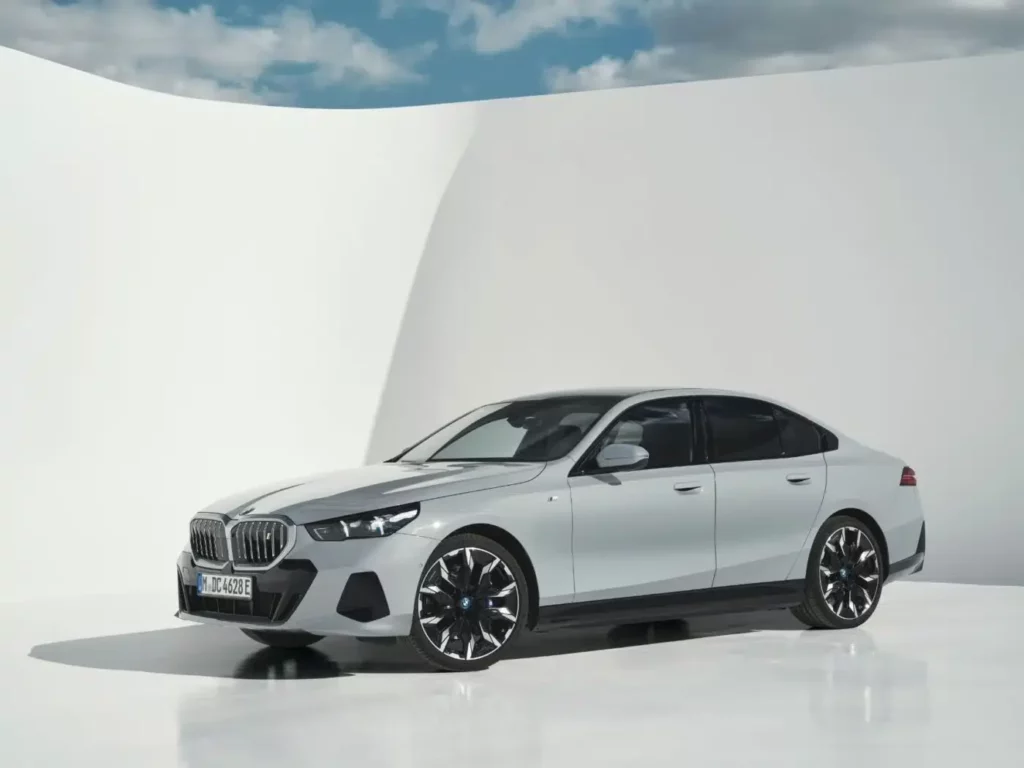 BMW 5 2024: ceny a vlastnosti