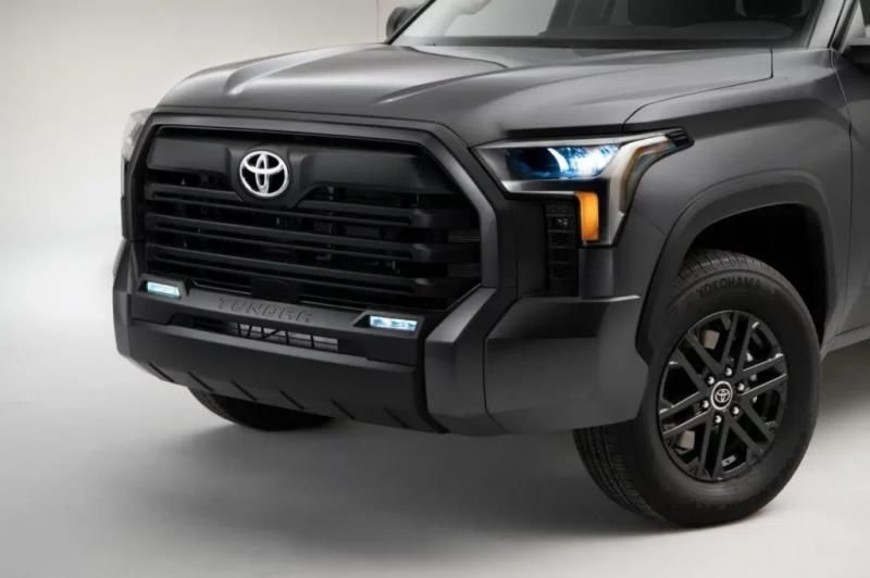 Toyota Tundra 2024: Interiér, motor a úpravy